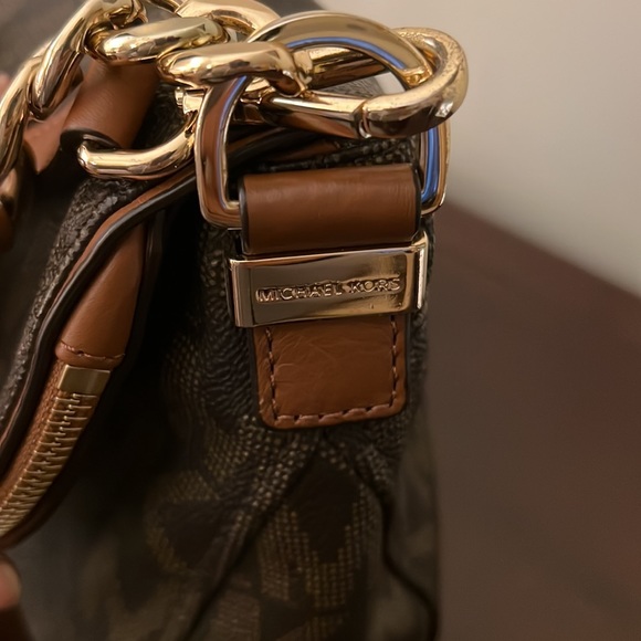 MK - Picture 5 of 14